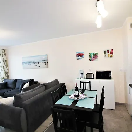 Superior Pastelowy Przy Plazy Lägenhet