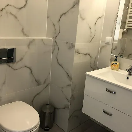 Superior Pastelowy Przy Plazy