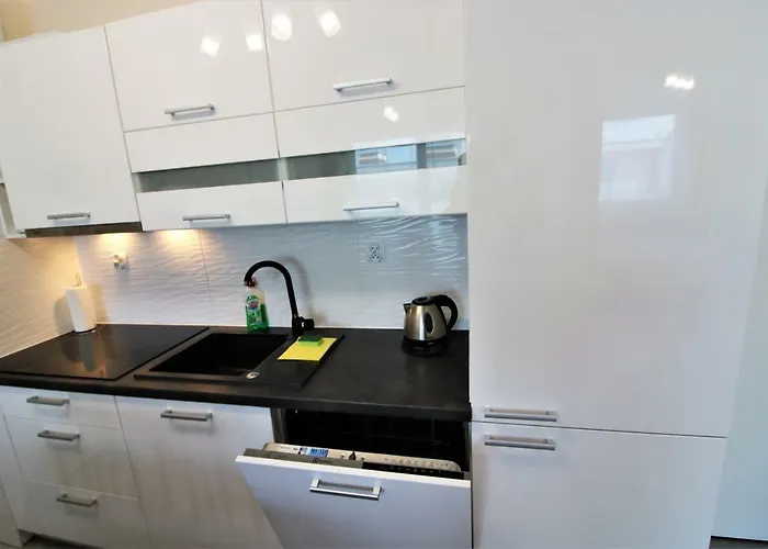 Superior Pastelowy Przy Plazy